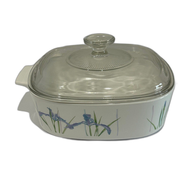 Corning Ware Casserole Dish Shadow Iris Pattern 2.0 liter White Purple Green USA - Picture 3 of 12